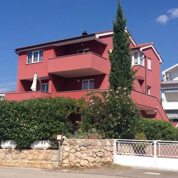 Apartments Mare, hotel a Punat