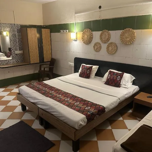 Cibara Comforts - Budget Lodge in Harihar, hotel in Harihar