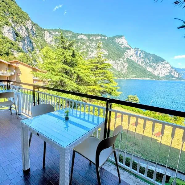 Grand View Como Lake Apartment 3, hotel in Abbadia Lariana