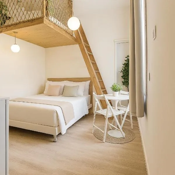 Private rooms near the beach center, hotel in Tel Aviv