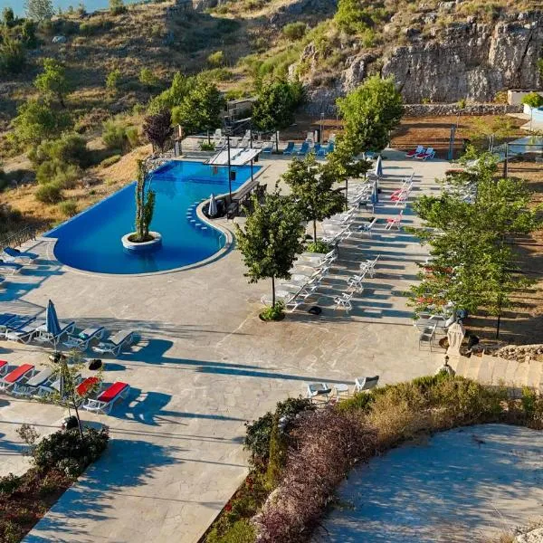 Villagio Resort in Zaarour, hotel v destinaci Zaarour