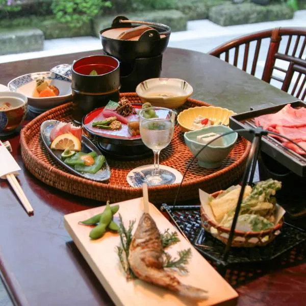 Suikoen, hotel a Kawanehon