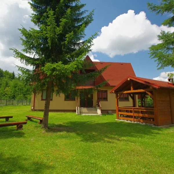 Horská chata Jelšinky v Národnom parku Slovenský raj, hotel in Smižany