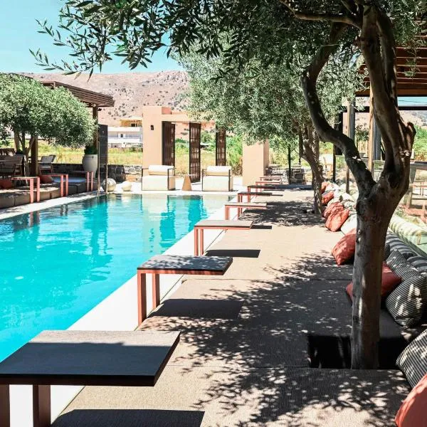 Ikaros Suites, hotel em Amoudara Herakliou