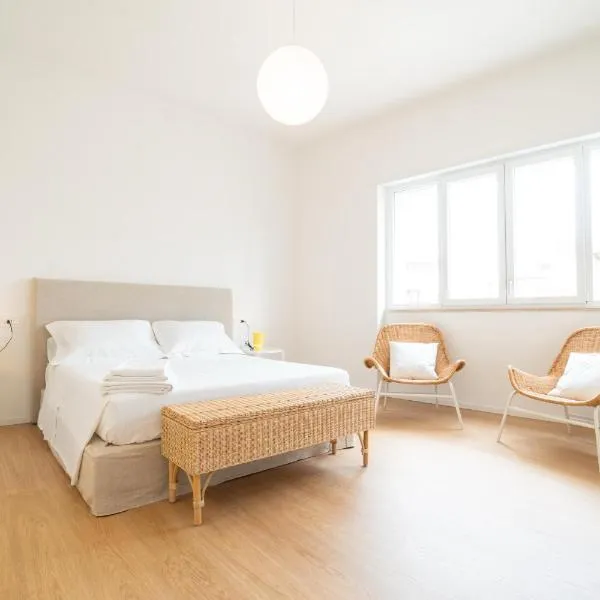 Alberto's Suites Piazza Roma, khách sạn ở Oristano