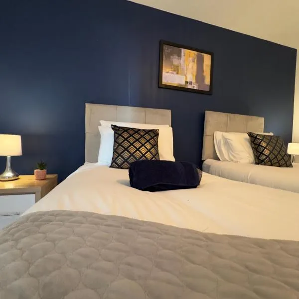 City Centre Paradise with FREE GYM and COFFE, hotel v Birminghamu