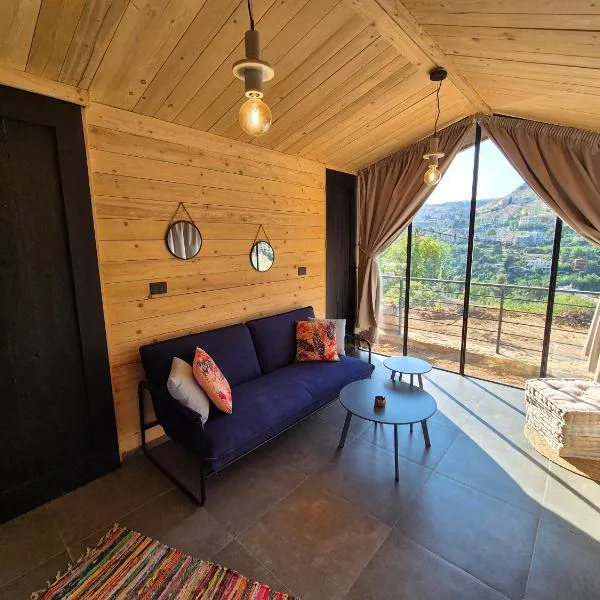 Faraya Vista, hotel v destinaci Kfardebian