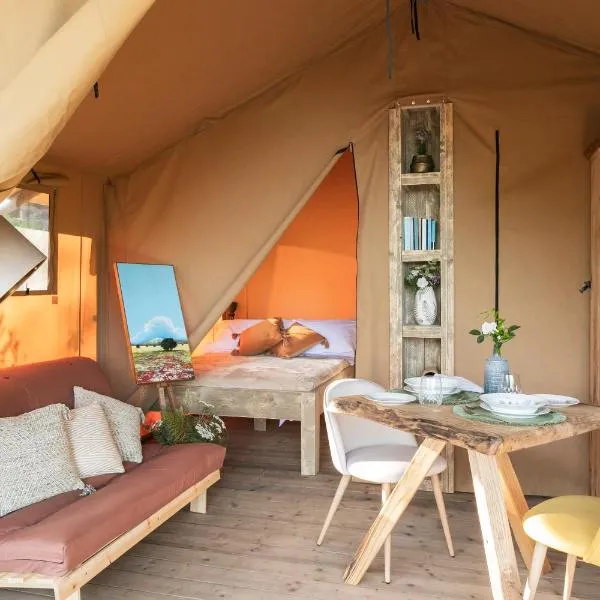 Etna Glamping, hotel di Milo