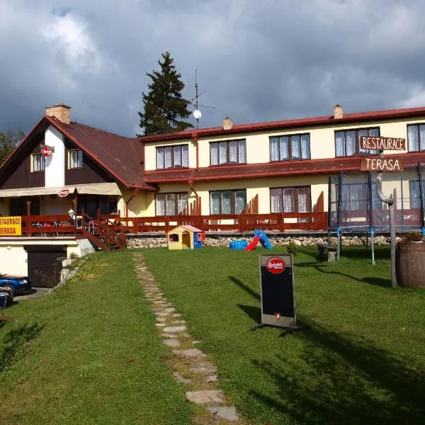 Penzion u Kukačků, hotel en Horní Planá