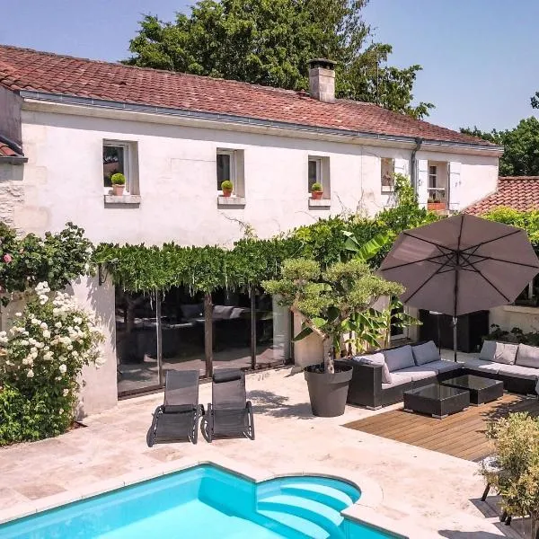 Le Logis de La Brumanderie - Saintes, hotel em Fontcouverte