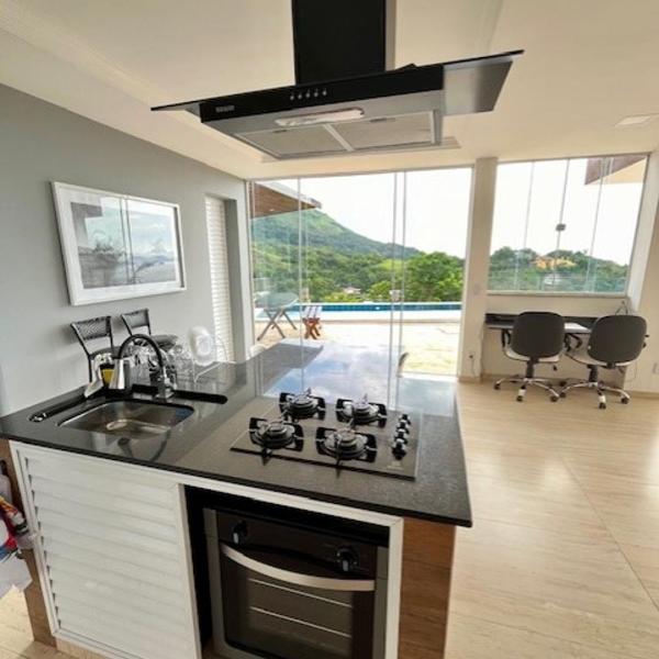 Casa em Angra com 4 quartos, churrasqueira, piscina, sinuca e quadra privativa - Foto 5