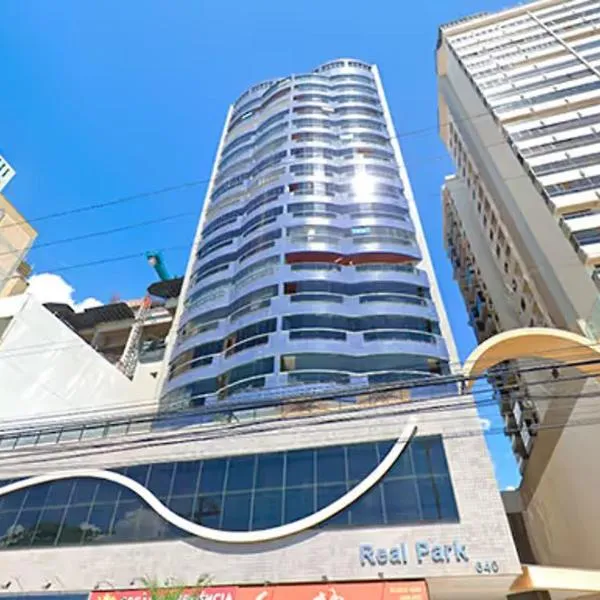 Apartamento Balneário Camboriú，位于巴拉奈里奥-坎布里乌的酒店