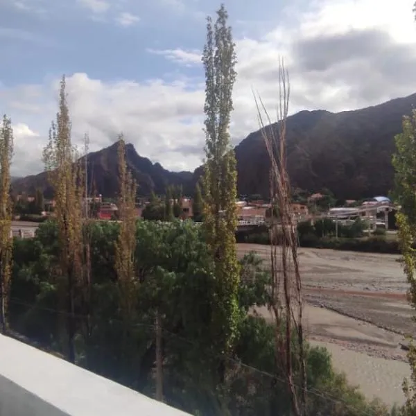 Hostal Cadena, hotel v destinaci Tupiza