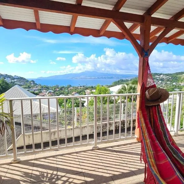 Appartement avec très belle vue mer 180 Kalinago, hotel a Les Trois-Îlets