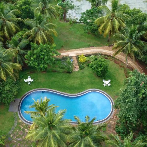 Farm Villa Resorts Kataragama, hotel in Gotamegama
