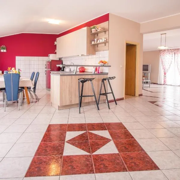 Apartments & Rooms Iva, Hotel in Vrbnik