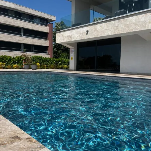 LittleBalaton- Pool, sauna、アルショーウルシュのホテル