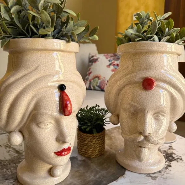 Casa Marconi duplex avec terrasse, hotell i Aragona