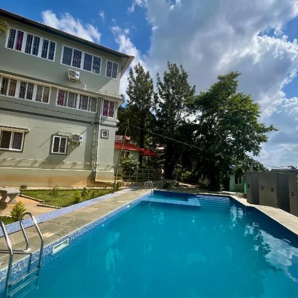 Lakshmi Flower Tech Resort, hotel v destinaci Yelagiri