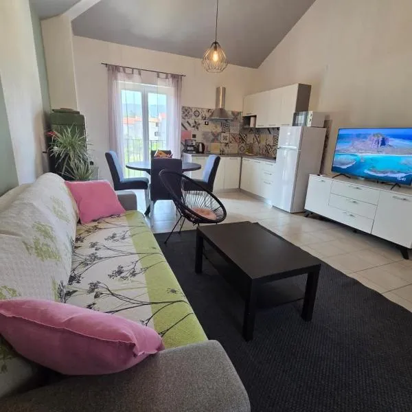 The Lovely Loft, hotel in Cres