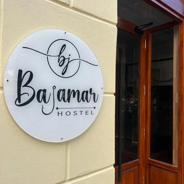 Bajamar hostel, hotel in Laredo