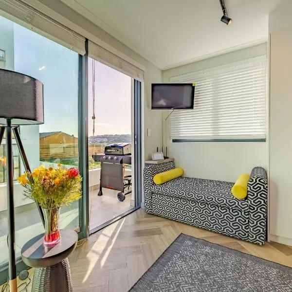Contemporary Zen Studio, Bloubergstrand, hotel en Bloubergstrand