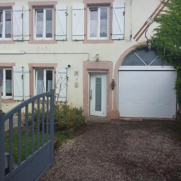 Appartement, Vogesenhaus in Le Puid – hotel w mieście Le Puid