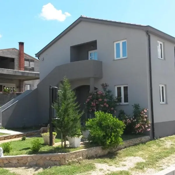 Apartman Monte Cristo, hotel v destinaci Maslenica