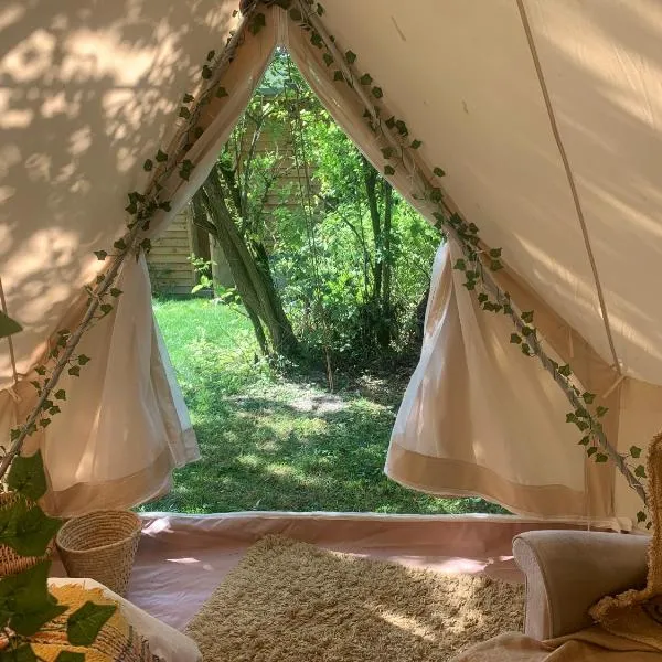 Plum Tree Glamping near Brighton – hotel w mieście Saltdean