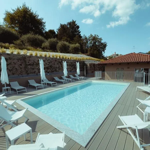 Fiore di Langa - Residence in Monforte d'Alba, hotel a Monforte dʼAlba