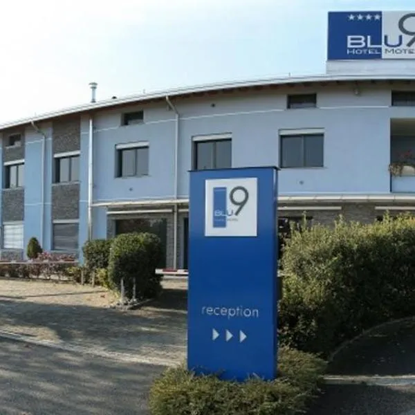 Blu9 Hotel, hotel v destinaci Novedrate