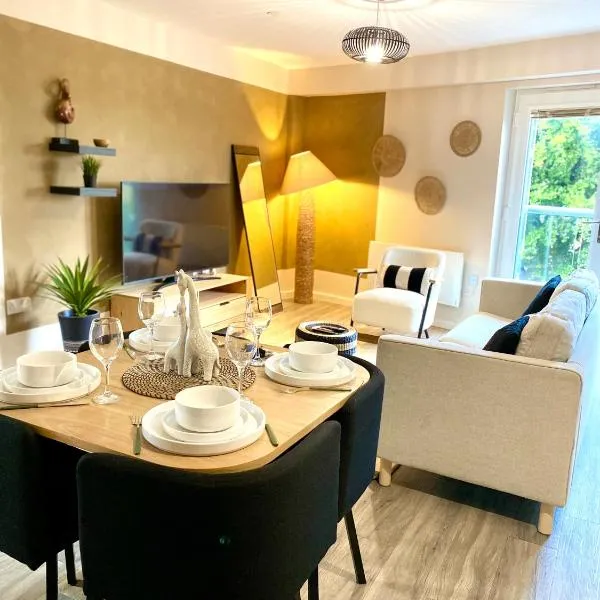 Luxury Safari 2 Bedroom Condo, hotel in Manchester