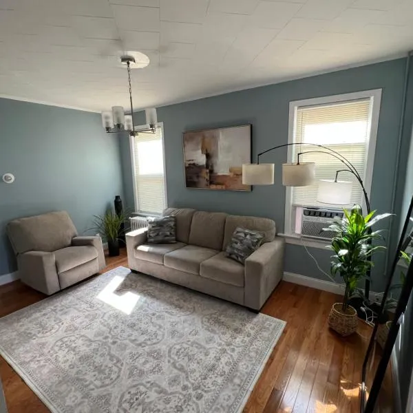 Apartamento acogedor，位于泽西市的酒店