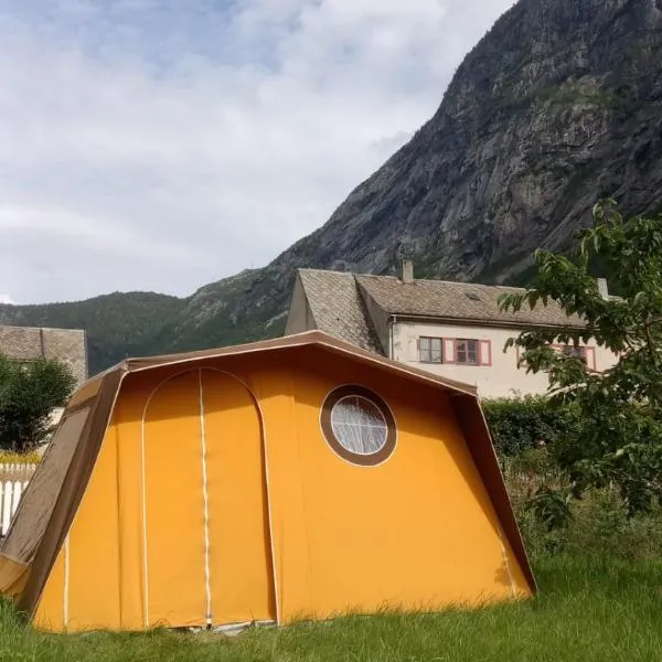 Fjordshelter Gramping, hotel a Tyssedal