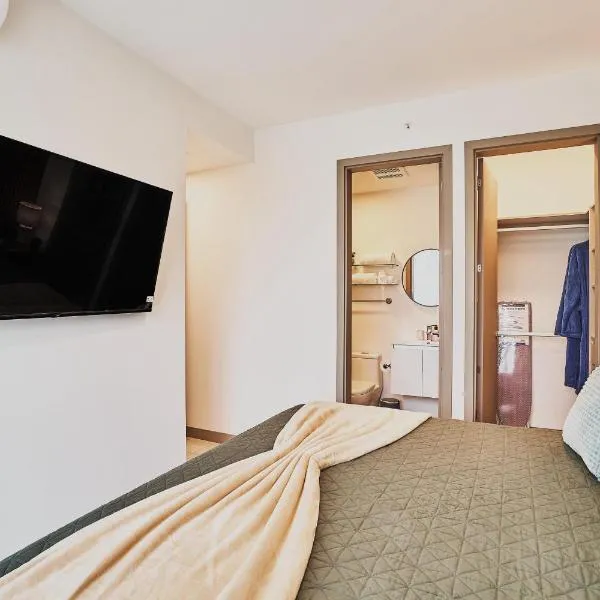 Amazing two bedroom condo, hotel in San José