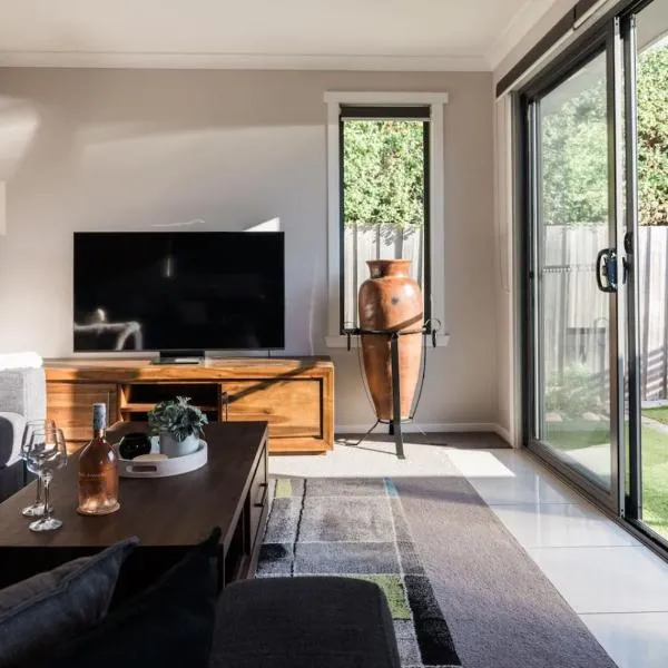 Villa on Parker، فندق في ديفونبورت