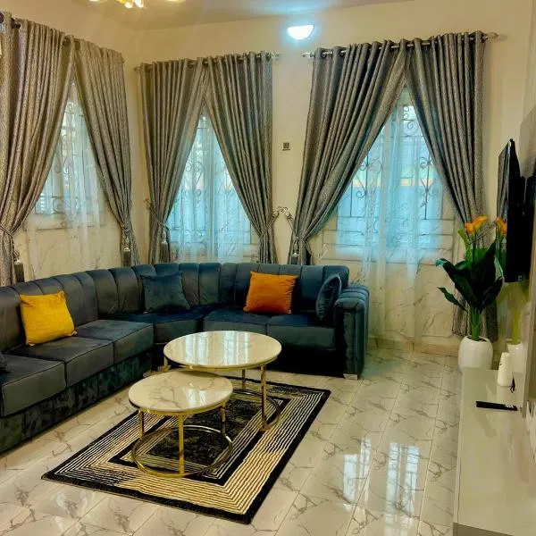 TDN Service Apartment, hotel v destinaci Benin City