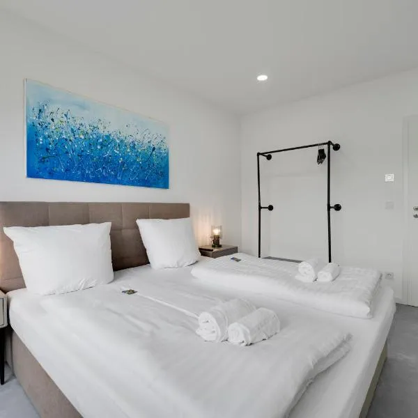 Viesnīca Apartment 150QM 8 Personen Neuss, Düsseldorf mit Terrasse, Parkplatz, Küche pilsētā Neisa