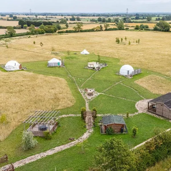 Meadow Vale Retreats, Hotel in Screveton