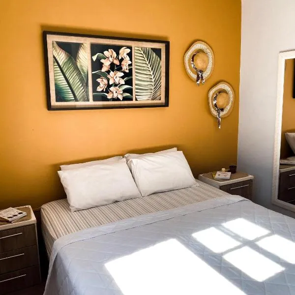 Garibaldi Hostel & Pub, hotel em Curitiba