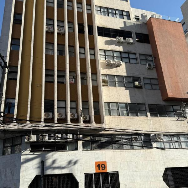 01 - ESTÚDIO MODERNO com Área privativa, Wi-Fi veloz, TV smart, Vaga de garagem, Cozinha completa, próximo a Skema School - Foto 5