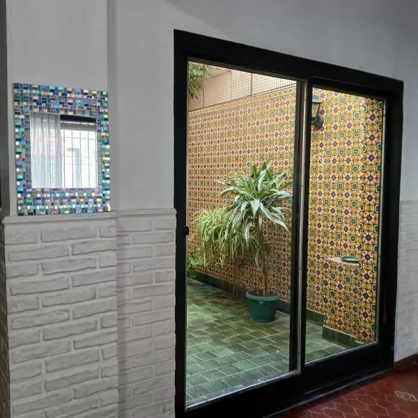 La casa de los Jazmines, hotel in Buenos Aires