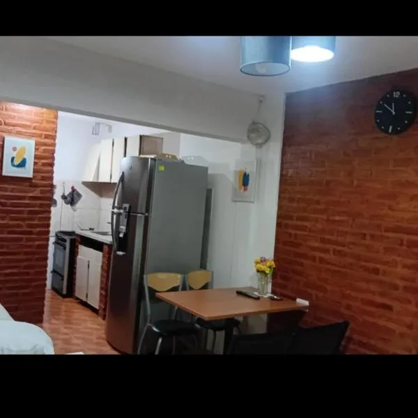 Departamentos tini, hotel in La Punta