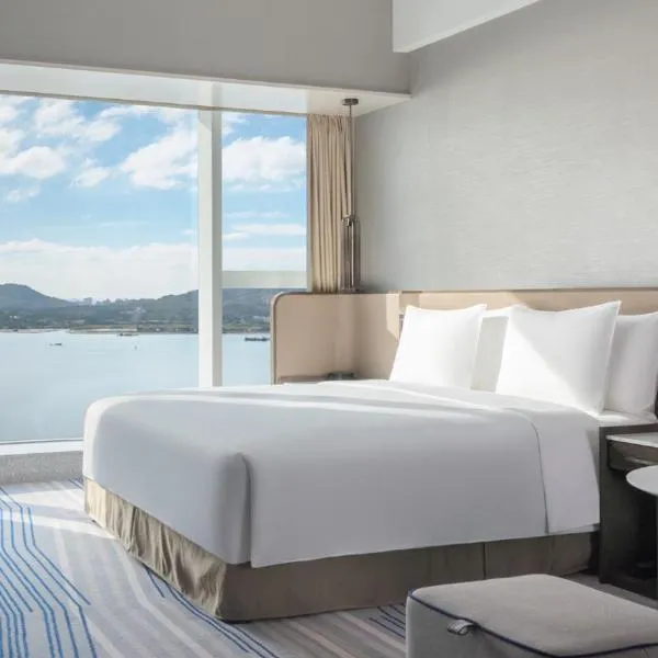 Crowne Plaza Xiamen Jimei Seaview by IHG-Free Mini Bar, hotel v destinaci Sia-men