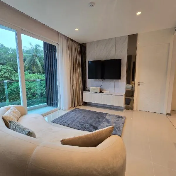 Luxury Condo The City Phuket in Heart of Phuket, hotel a Kathu
