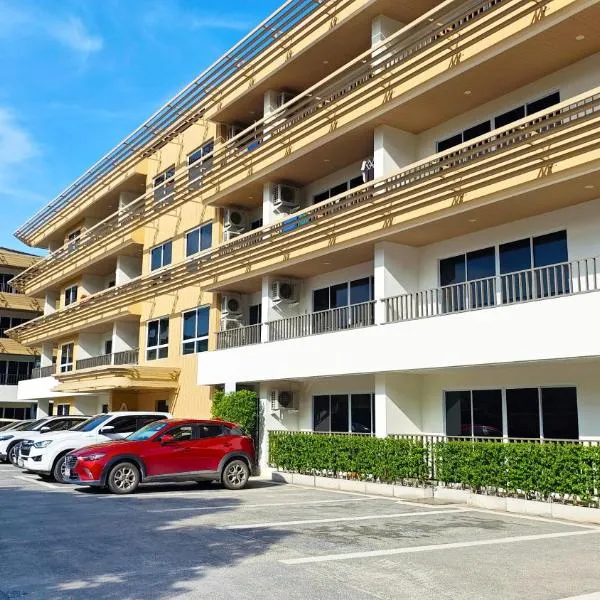 Studio apartment with swimming pool and sauna near beach, hotel in Lamai