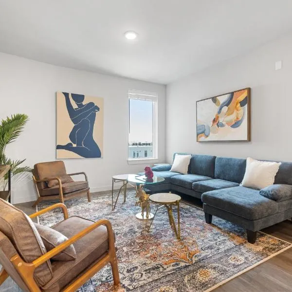 Beautiful 3 bedroom oasis close to downtown