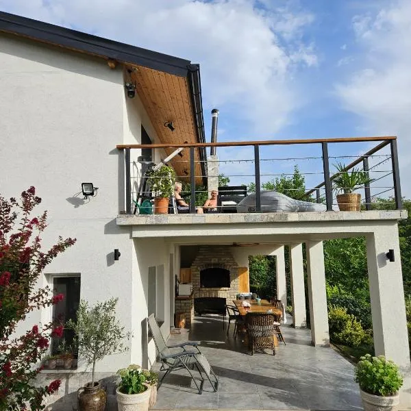 Honey Spa house, hotel v destinaci Novi Slankamen