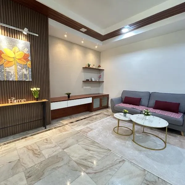 Life Art Home Family Ipoh Homestay 5R4B 18pax SY28, hotel v destinaci Ipoh