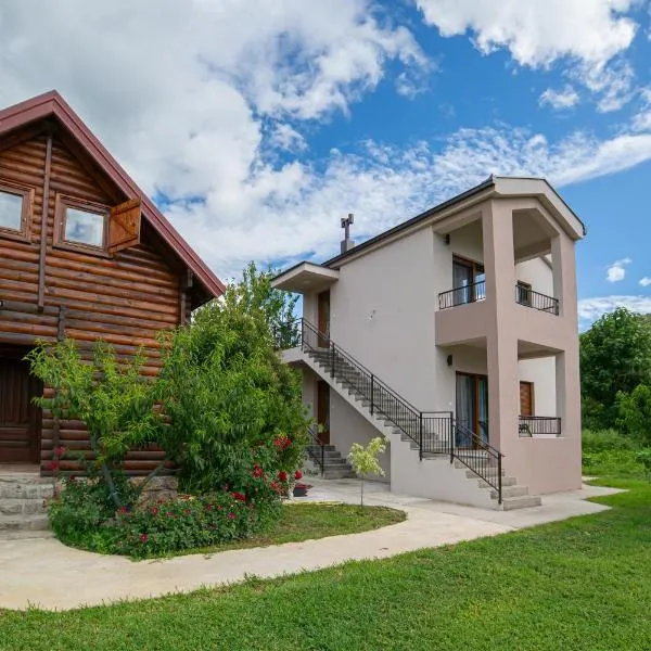 Wood House, hotel en Virpazar